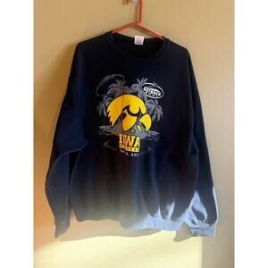 Iowa Hawkeyes sweatshirt  outback bowl 2017 2XL‎